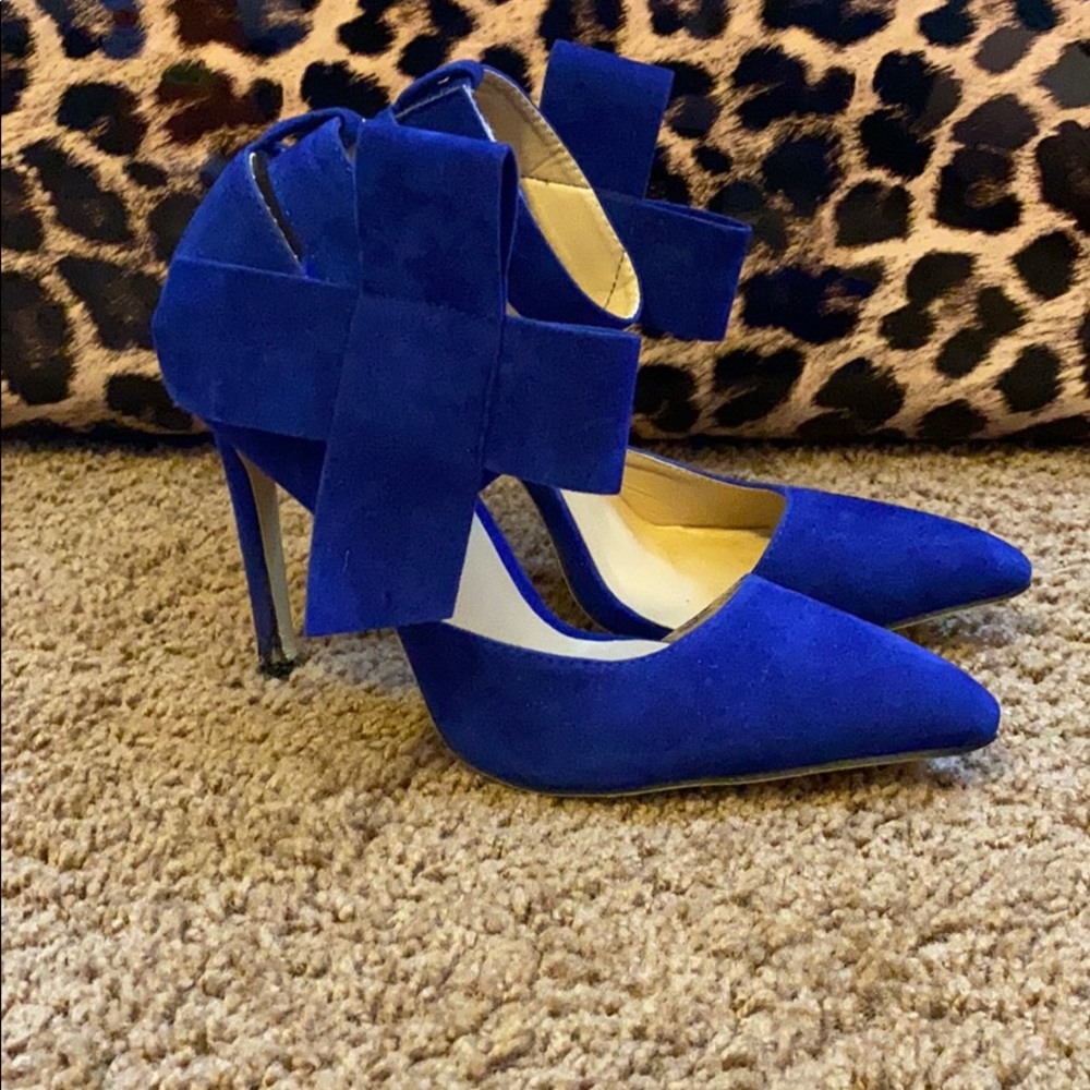 Dress shoes